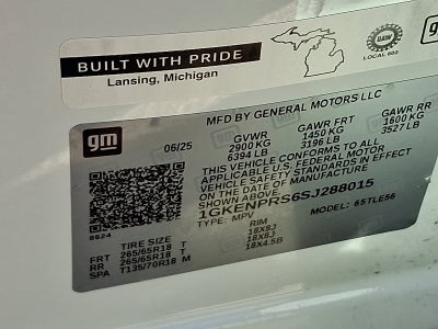 2025 GMC Acadia AWD AT4