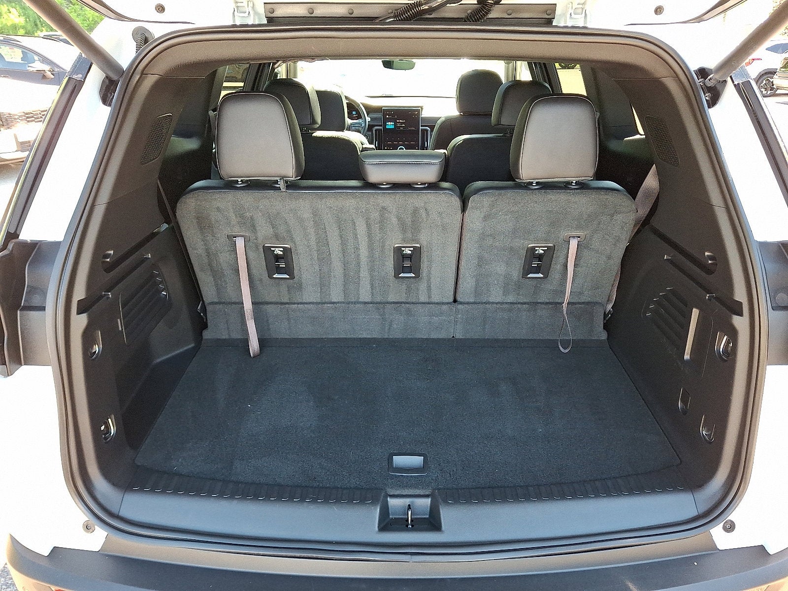 2025 GMC Acadia AWD AT4