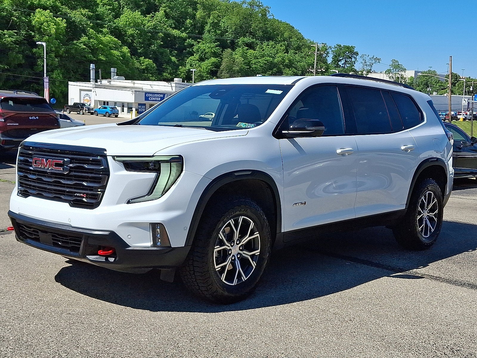 2025 GMC Acadia AWD AT4