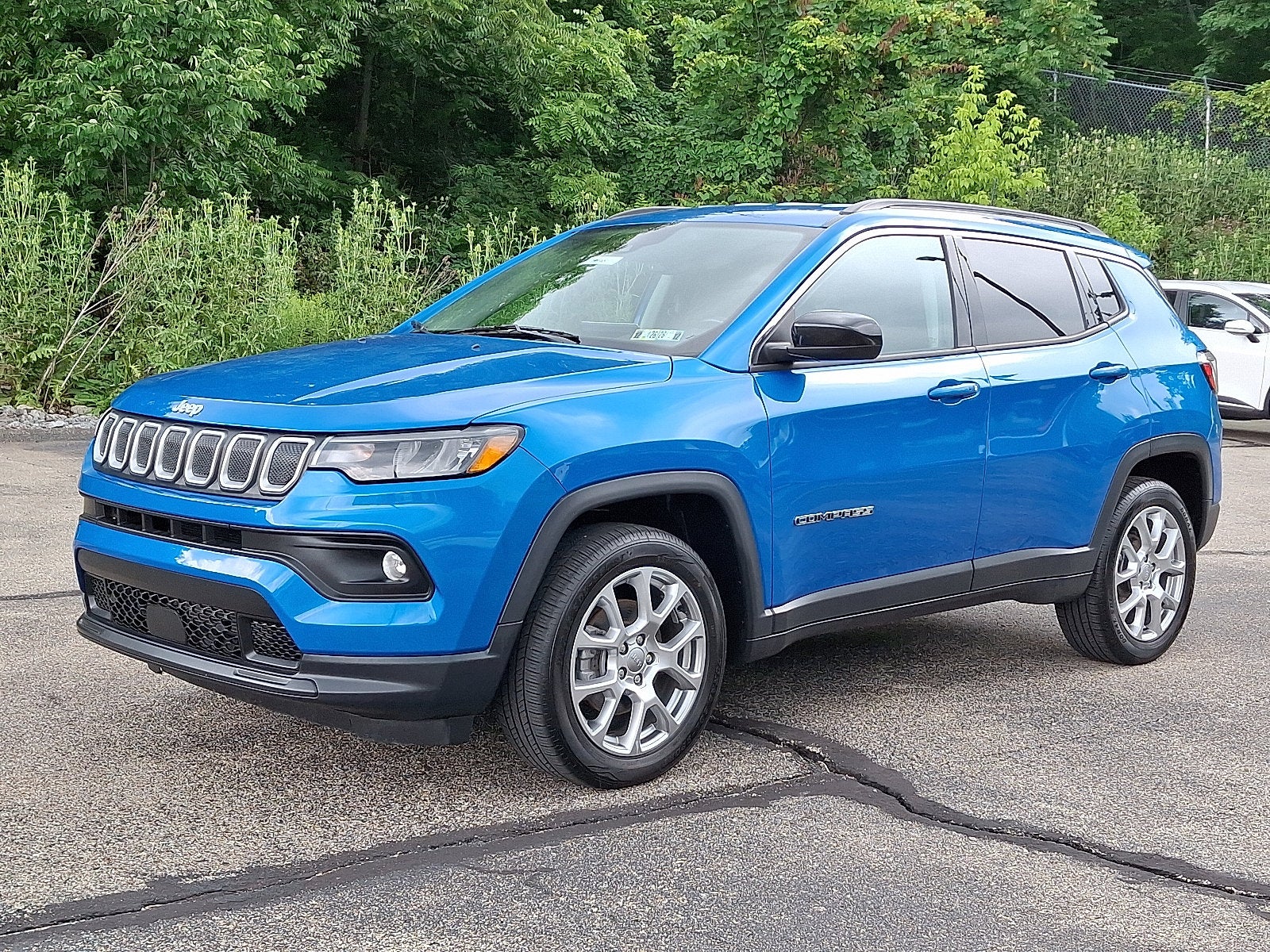 2022 Jeep Compass Latitude Lux