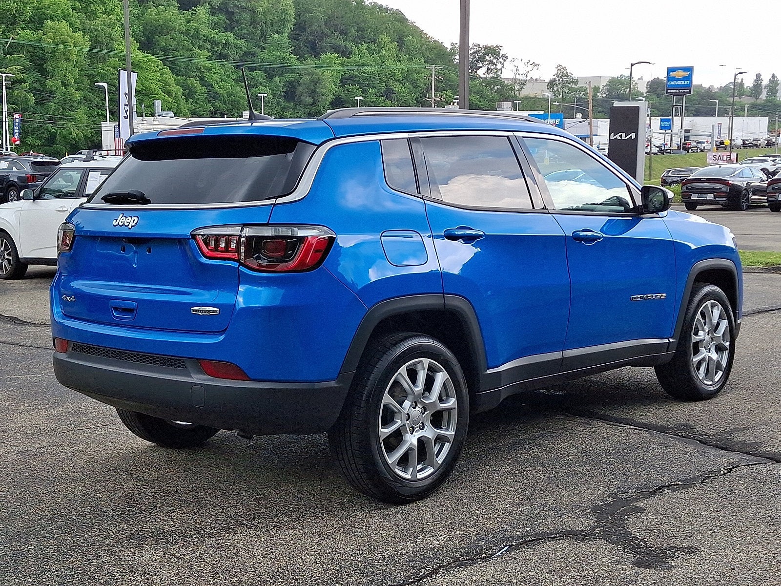 2022 Jeep Compass Latitude Lux