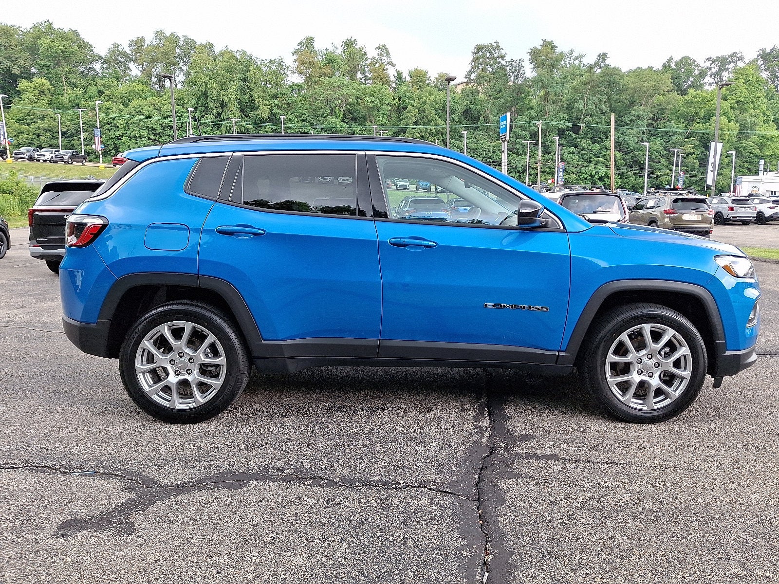 2022 Jeep Compass Latitude Lux