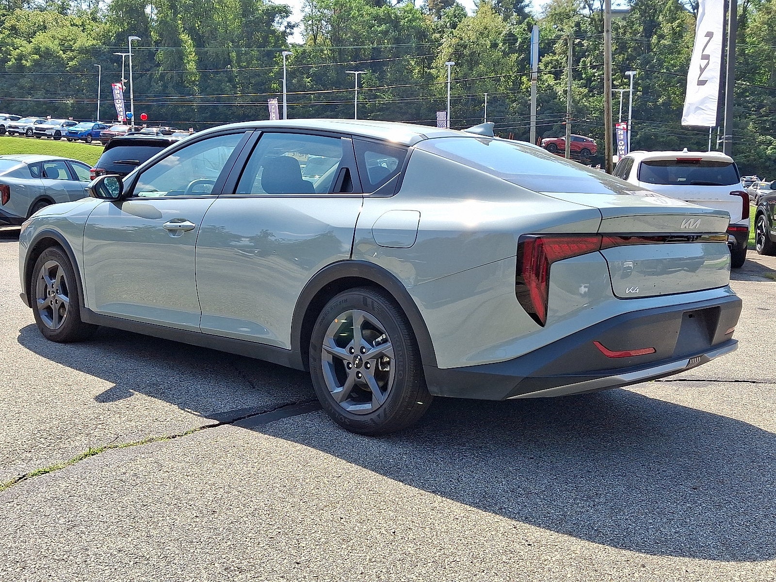 2025 Kia K4 LXS