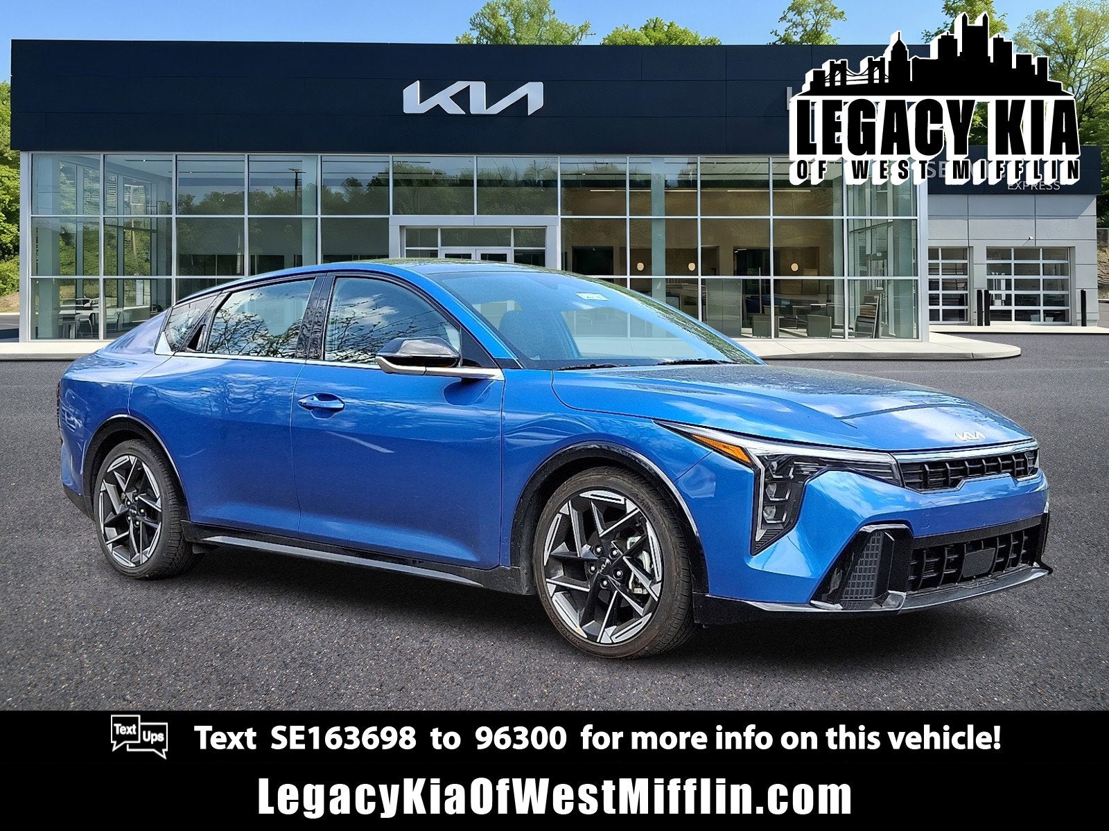 2025 Kia K4 GT-Line AT's photo