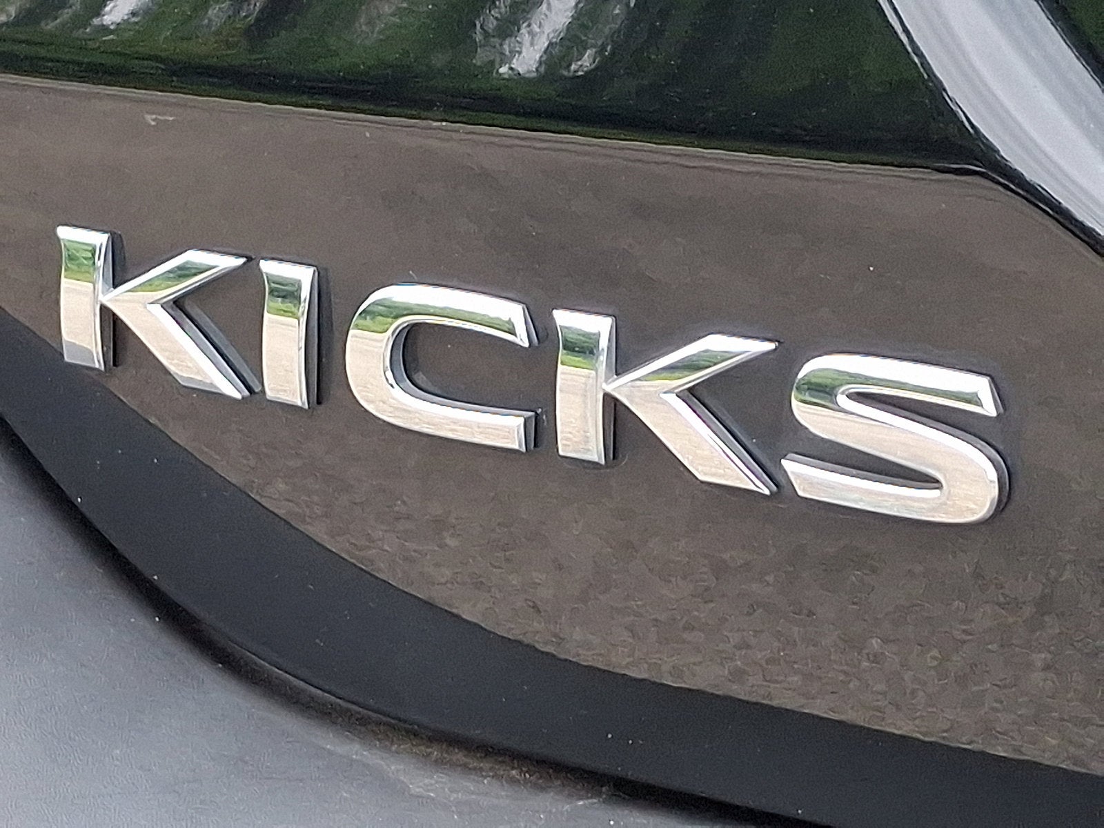 2020 Nissan Kicks S