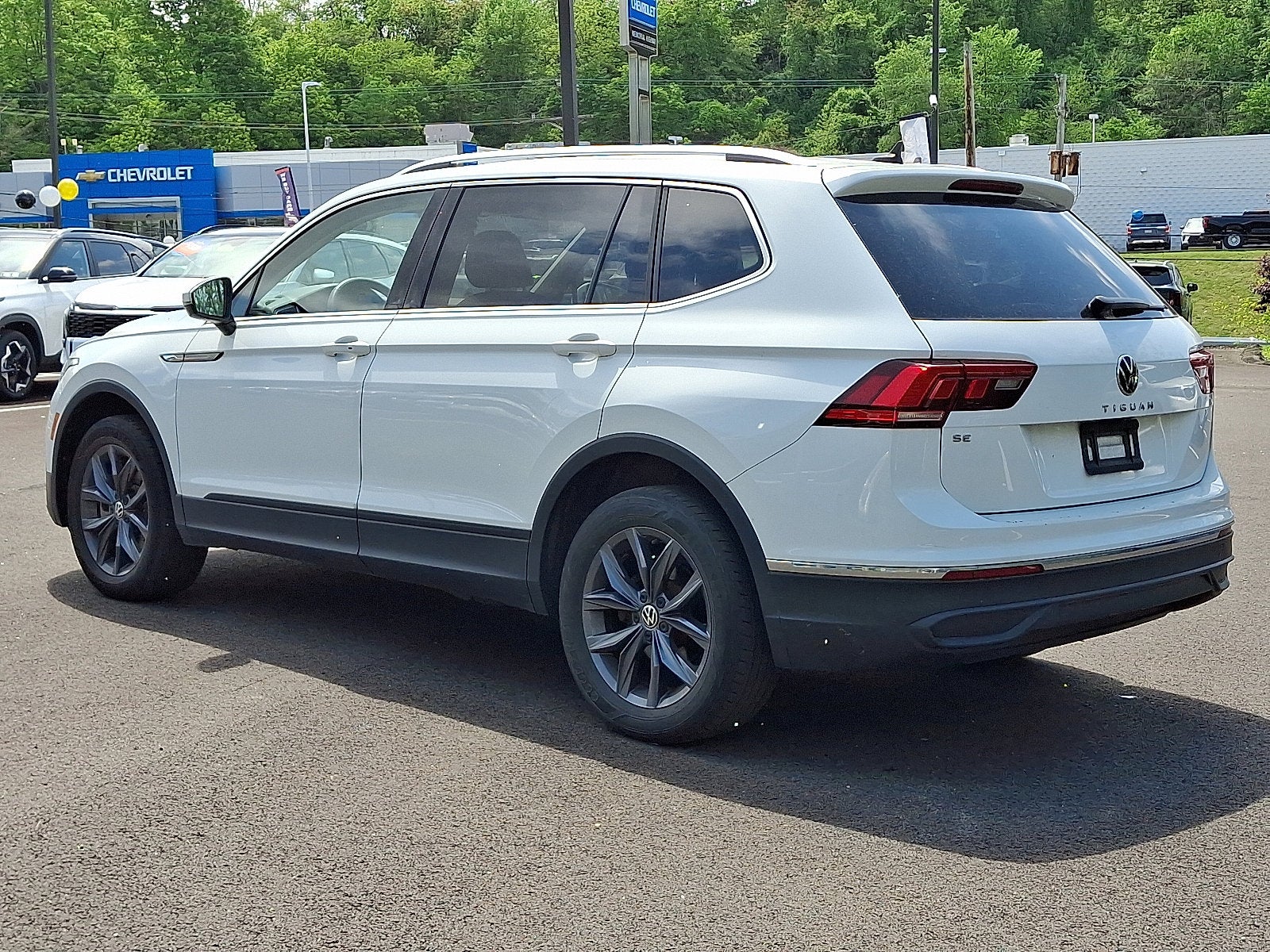 2022 Volkswagen Tiguan SE