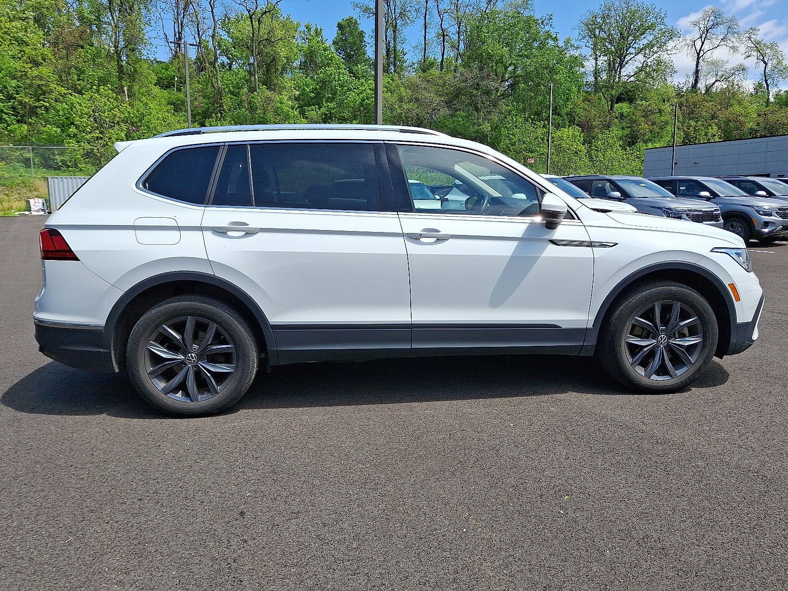 2022 Volkswagen Tiguan SE