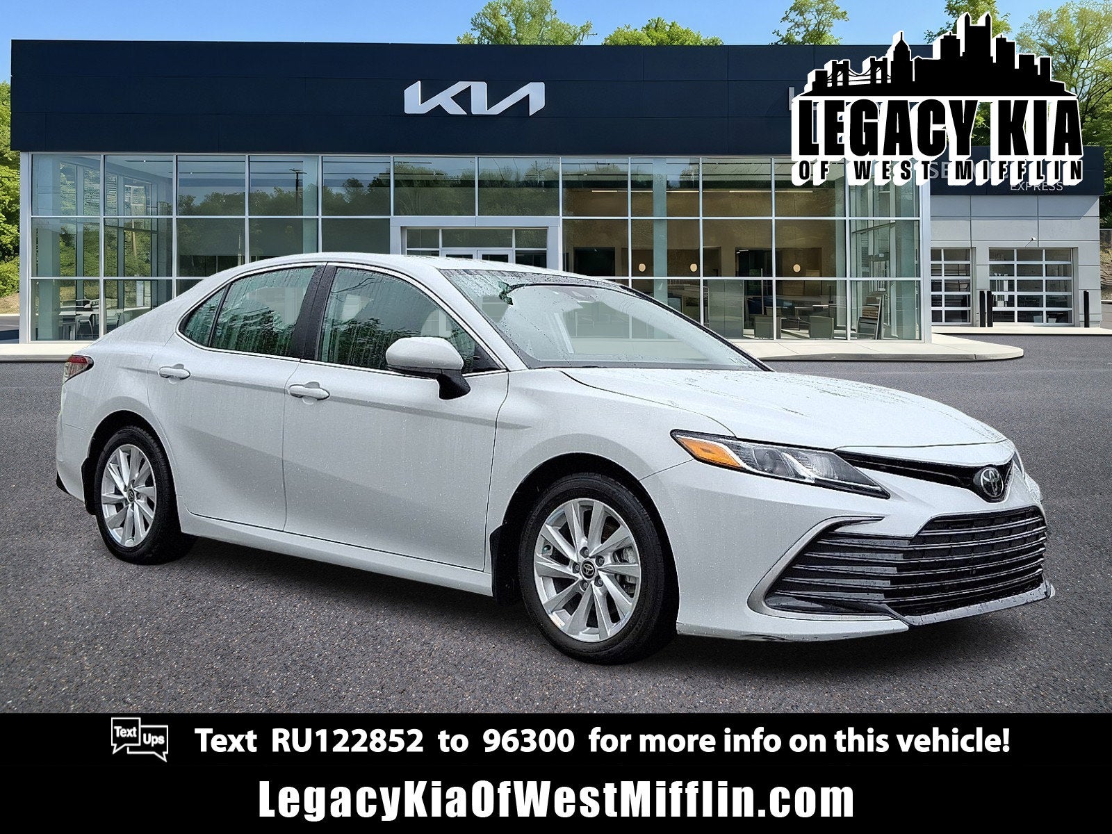 2024 Toyota Camry LE