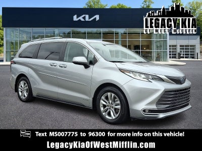 2021 Toyota Sienna Base