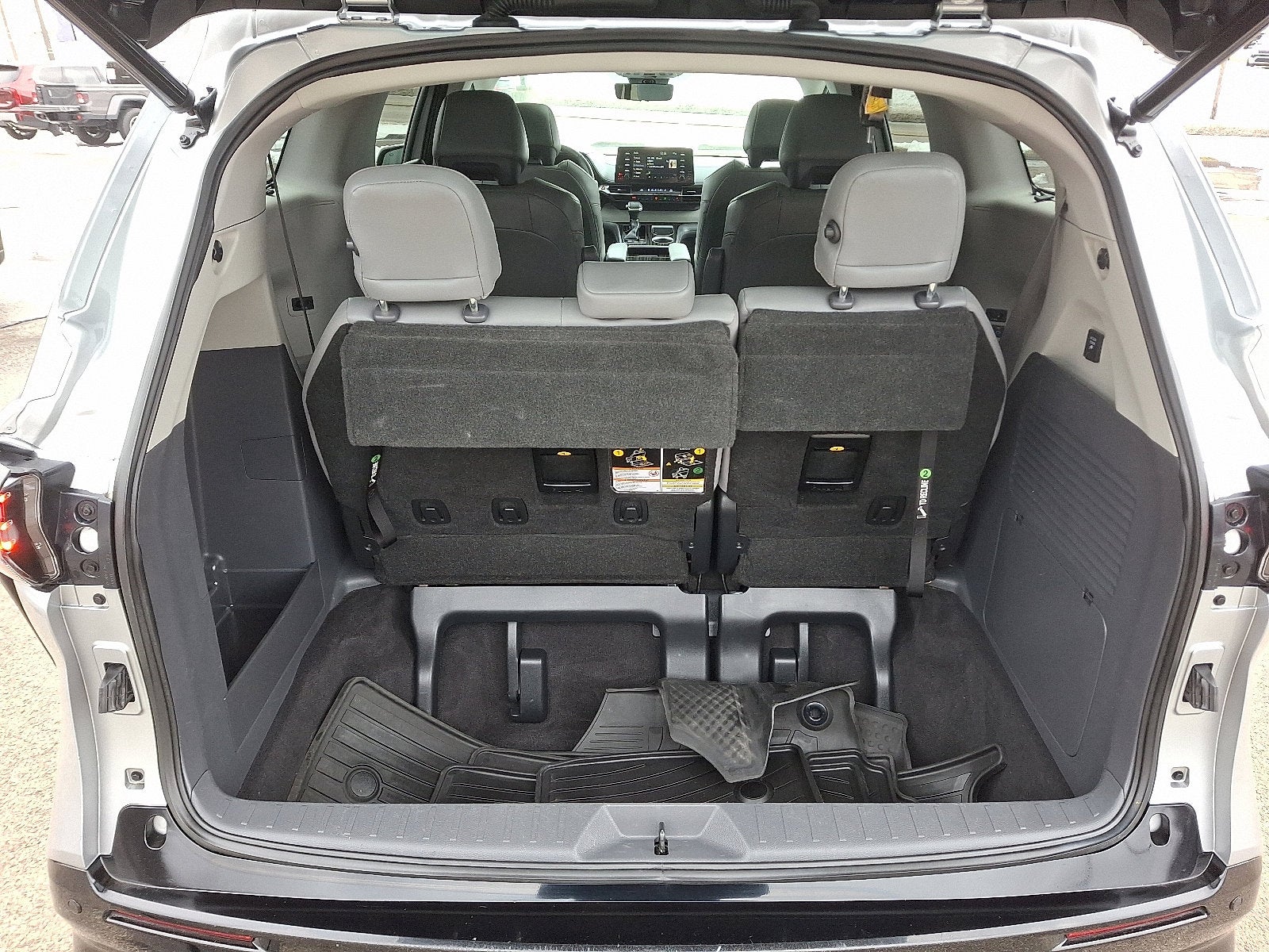 2021 Toyota Sienna Base