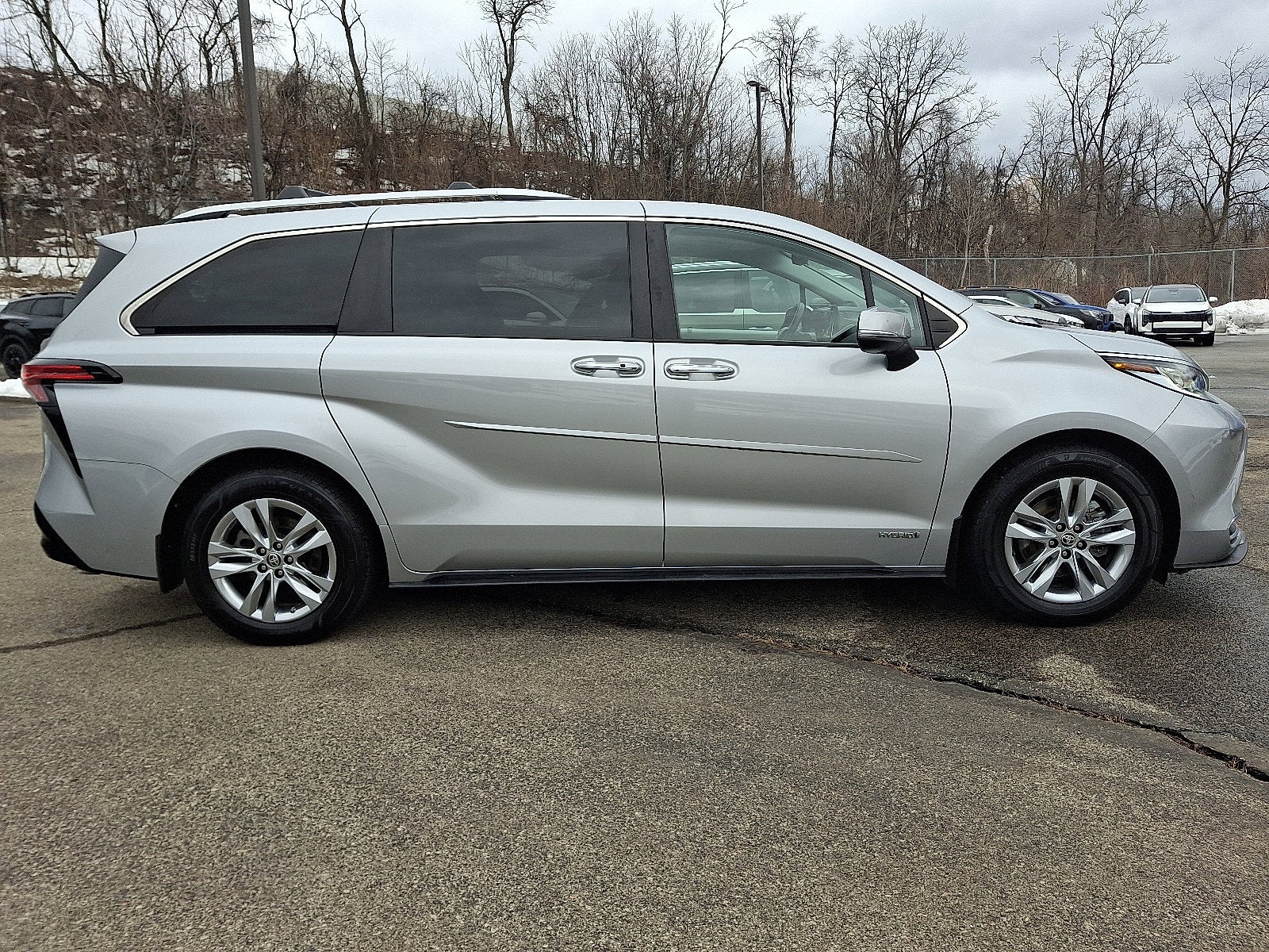 2021 Toyota Sienna Base