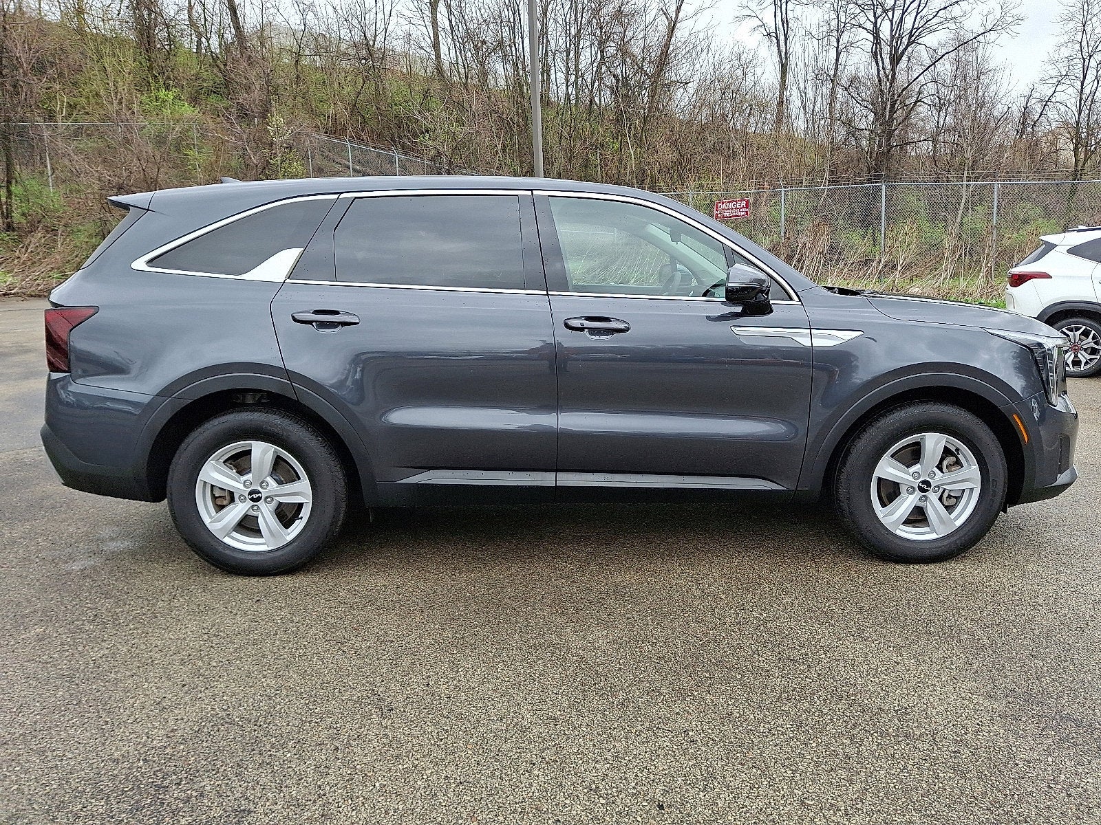 2024 Kia Sorento LX