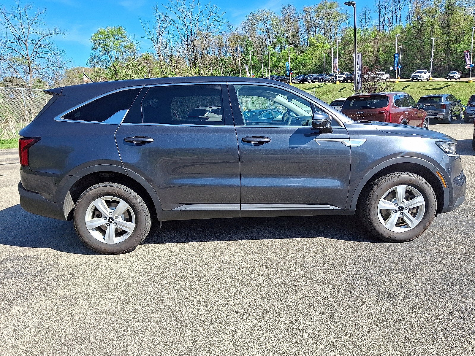 2022 Kia Sorento LX