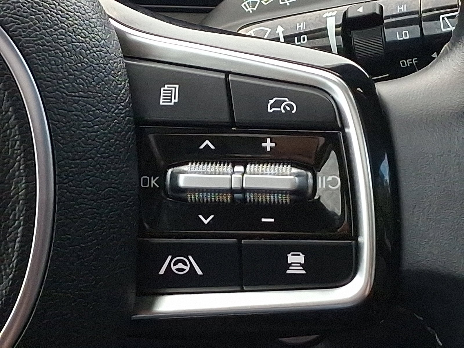2024 Kia Sorento X-Line SX