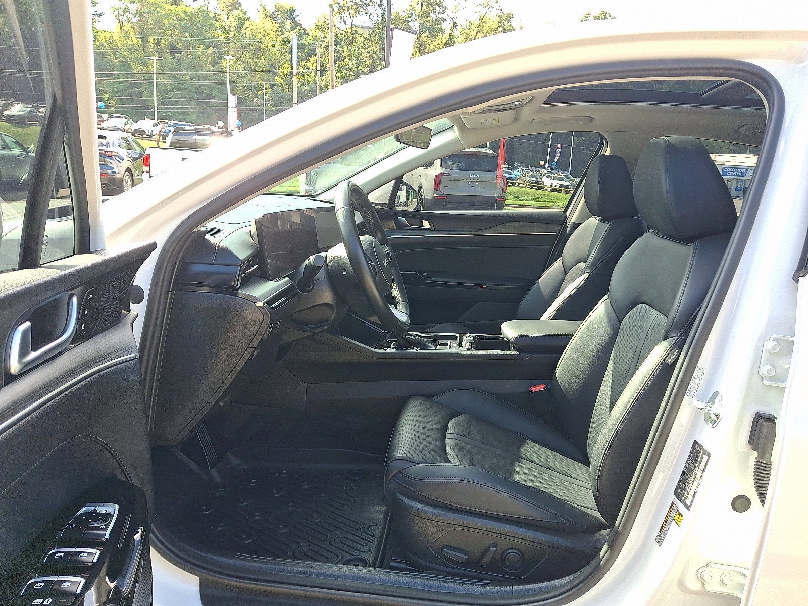 2025 Kia K5 EX