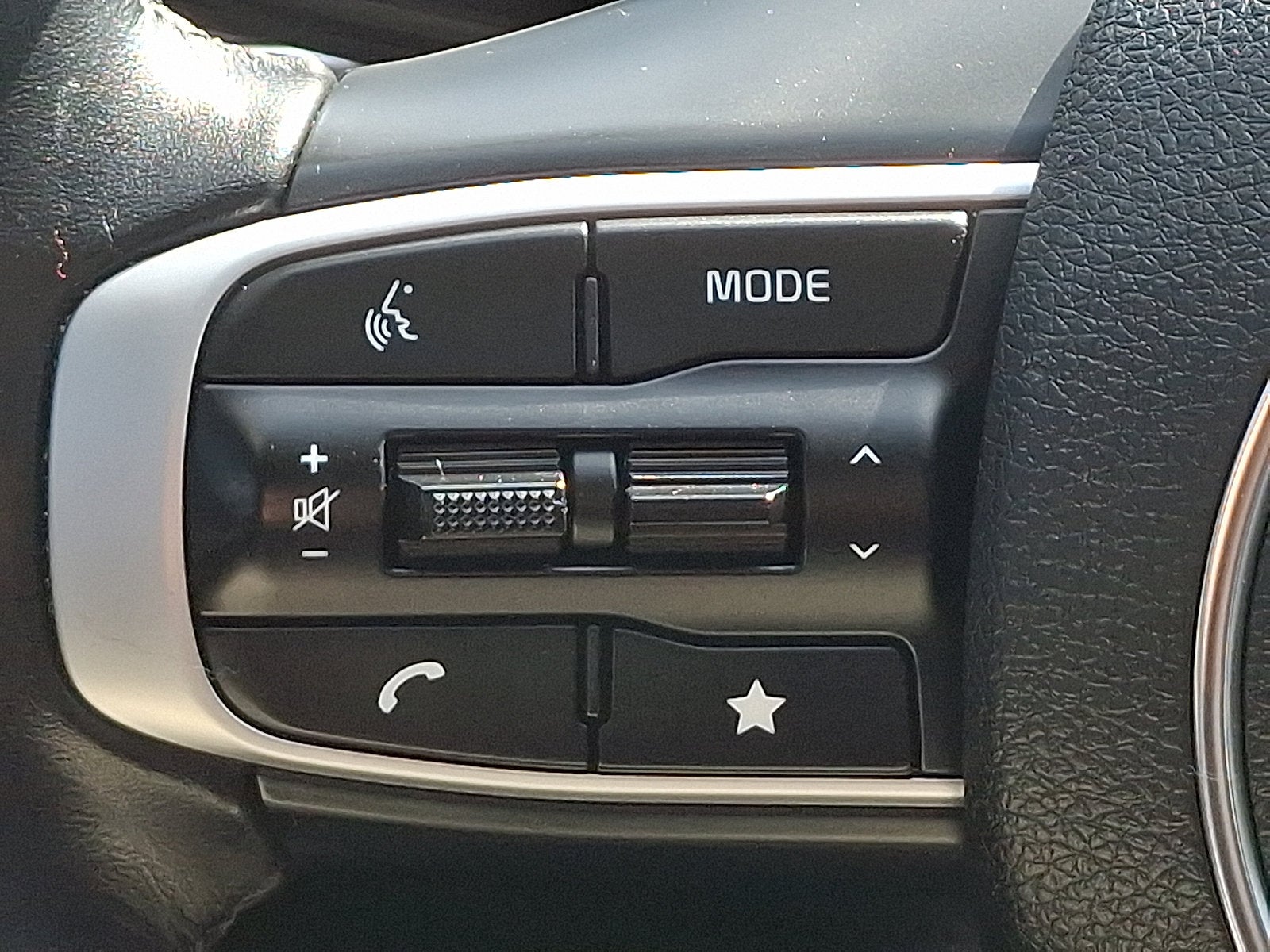 2025 Kia K5 EX