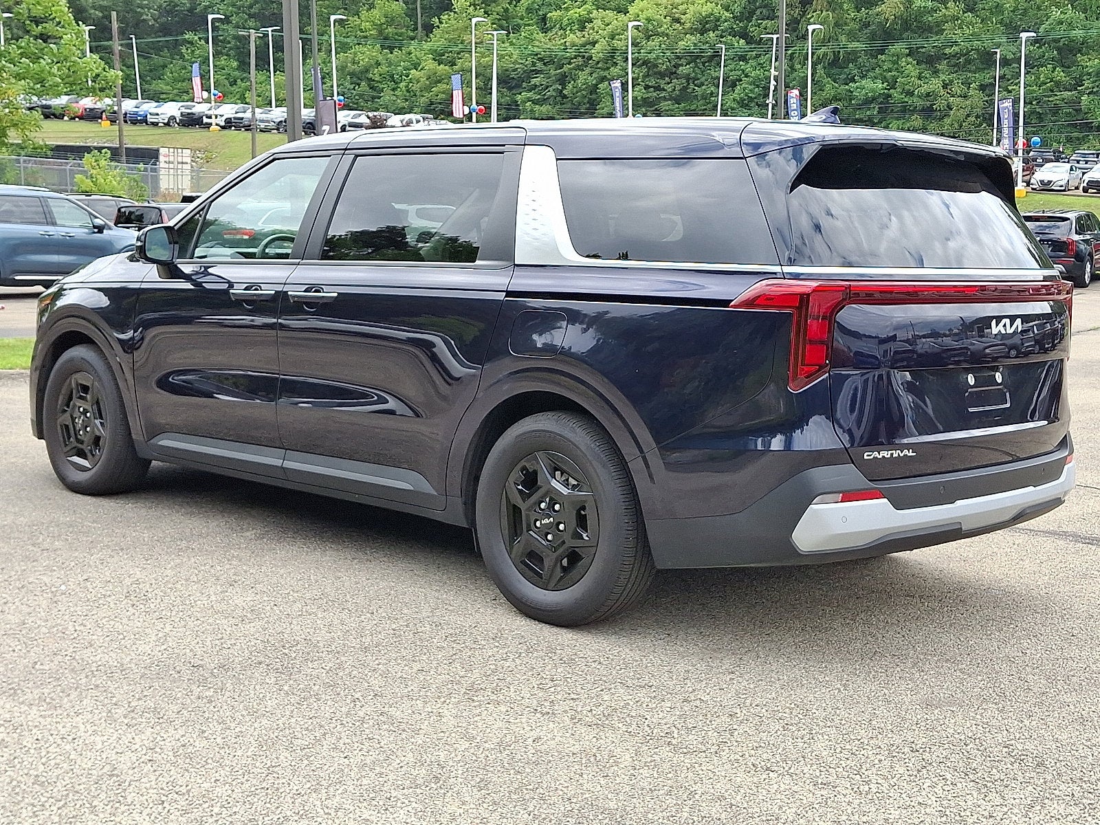 2025 Kia Carnival LXS