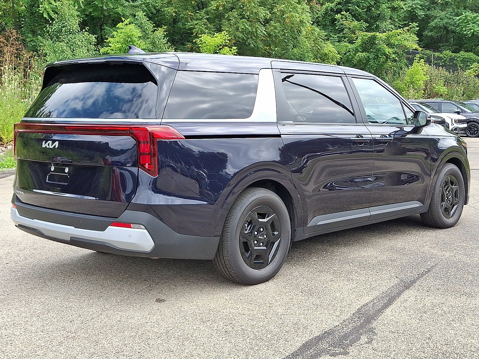 2025 Kia Carnival LXS