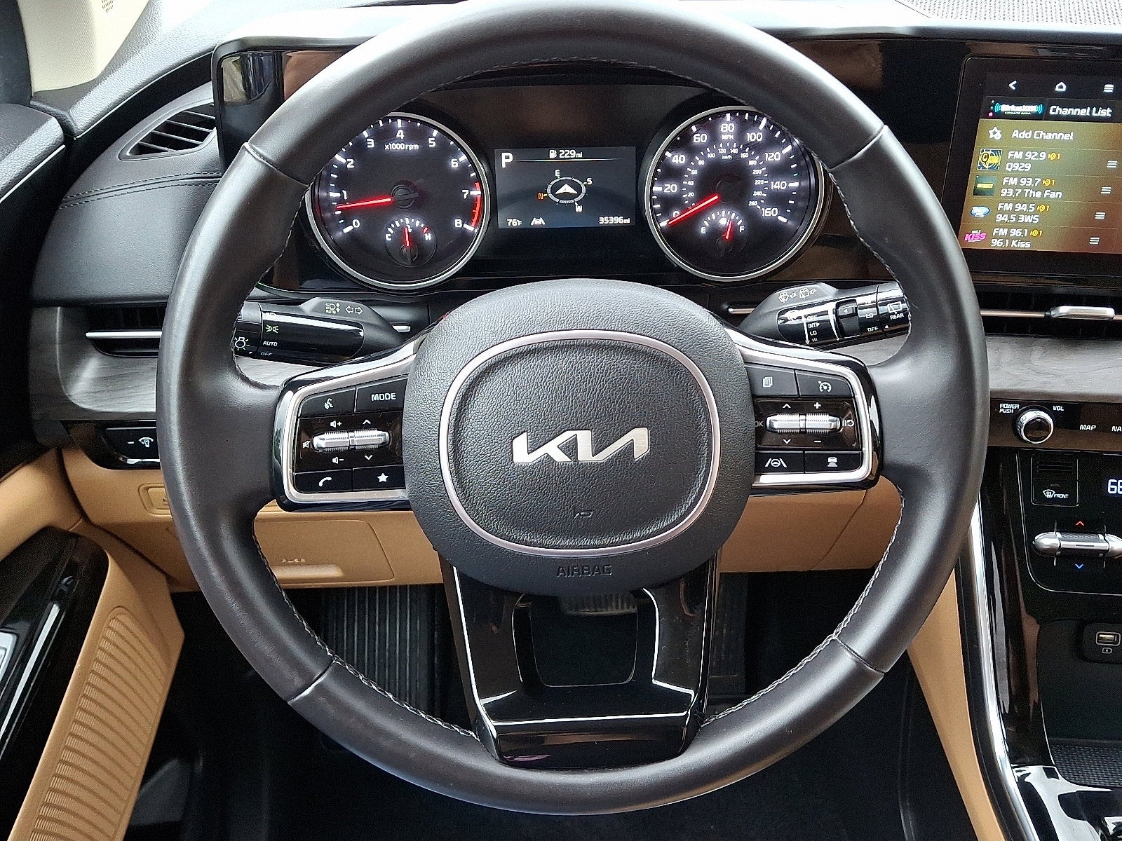 2024 Kia Carnival EX