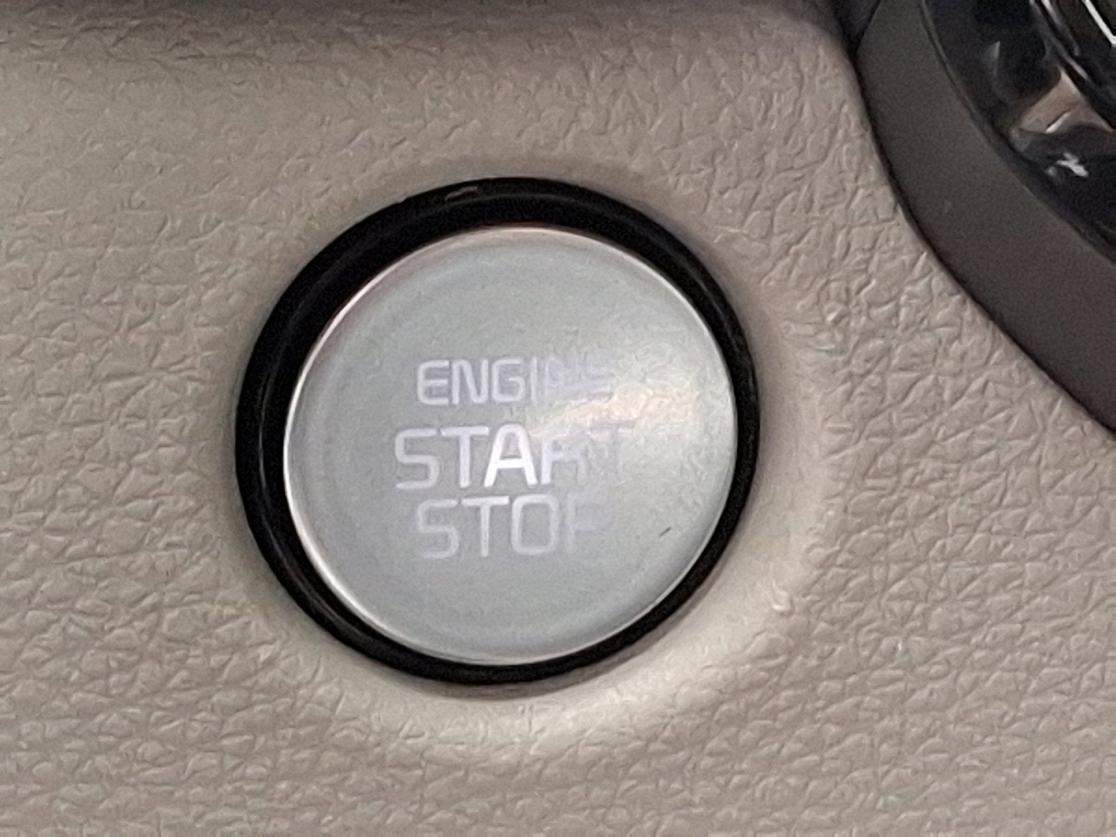 2025 Kia Carnival EX