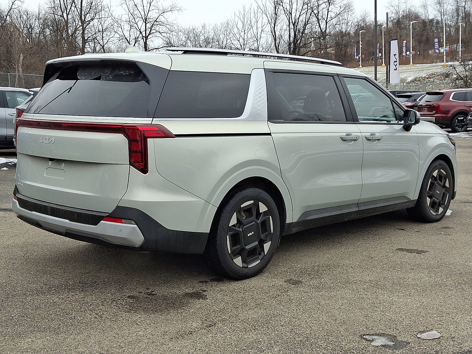 2025 Kia Carnival EX