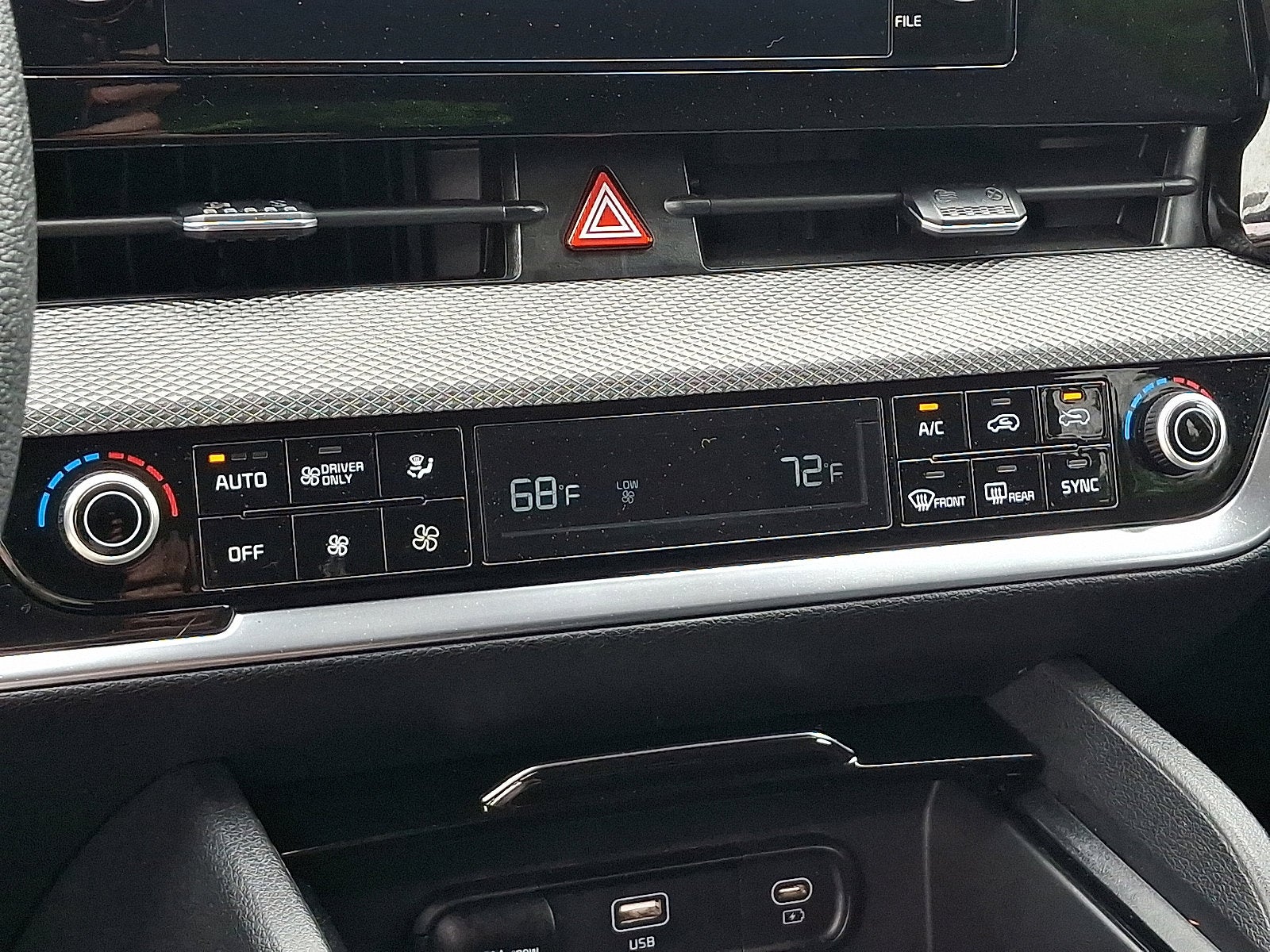 2023 Kia Sportage Hybrid LX