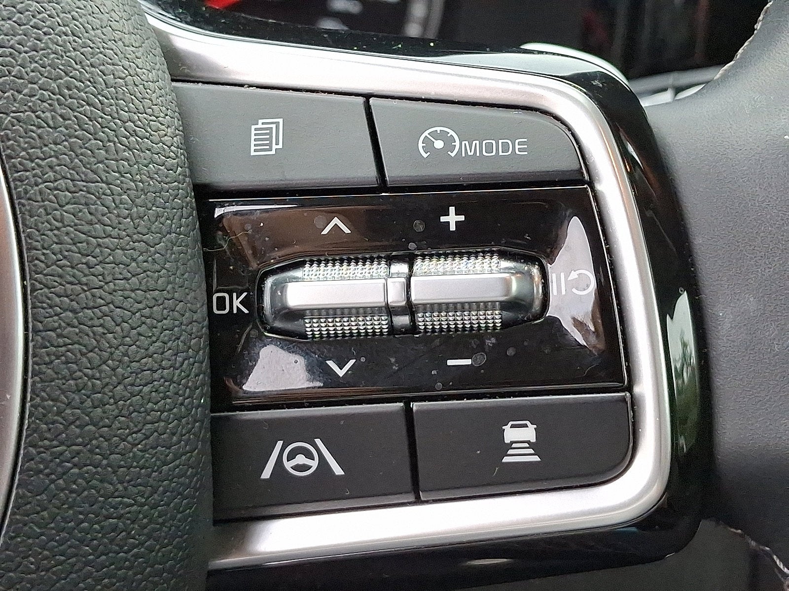 2024 Kia Sorento Hybrid EX